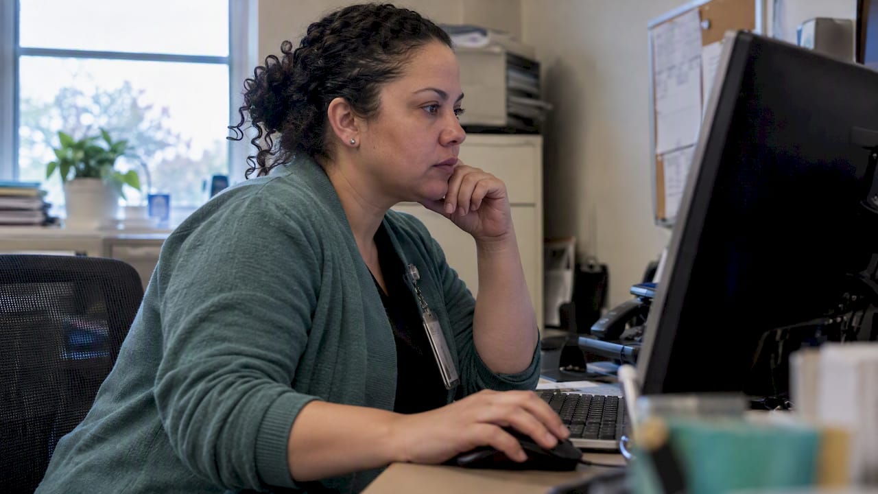 healthcare admissions alert metrics